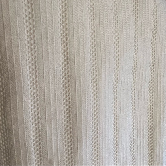 Ann Taylor Cropped Eyelet Textured Pants in Cream Size 10 - Picture 6 of 7